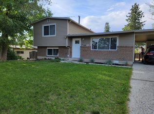 563 E Hilo St, Sandy, UT 84070