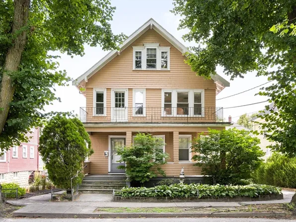 81-83 Everett St, Arlington, MA 02474