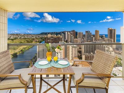 445 Seaside Ave APT 3311, Honolulu, HI, 96815