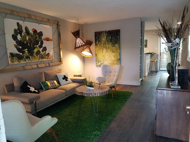 Verde Apartments — Photo 4
