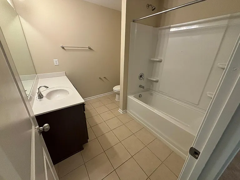 451 Shakespeare Dr — Photo 40