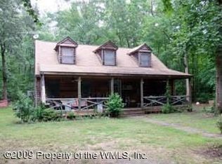 3647 Autrey Ln, Saluda, VA 23149