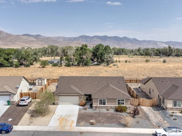 152 Carson River Dr, Dayton, NV 89403