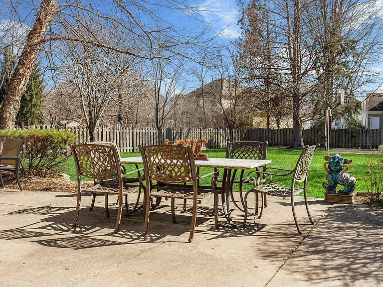 155 Chapel Oaks Dr — Photo 30