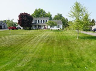 1402 Fieldstone Ct, Ann Arbor, MI 48108