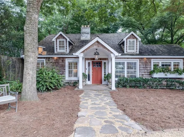 1841 Woodland Hills Ave NW, Atlanta, GA 30318