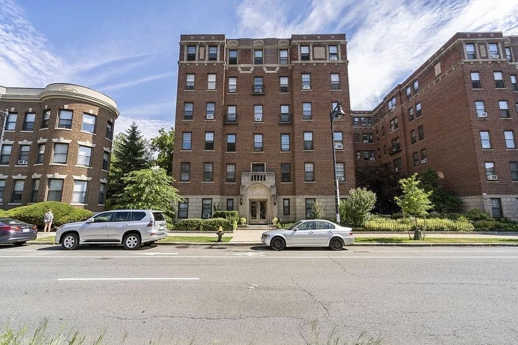 1949 Commonwealth Ave APT 21, Brighton, MA 02135 Zillow