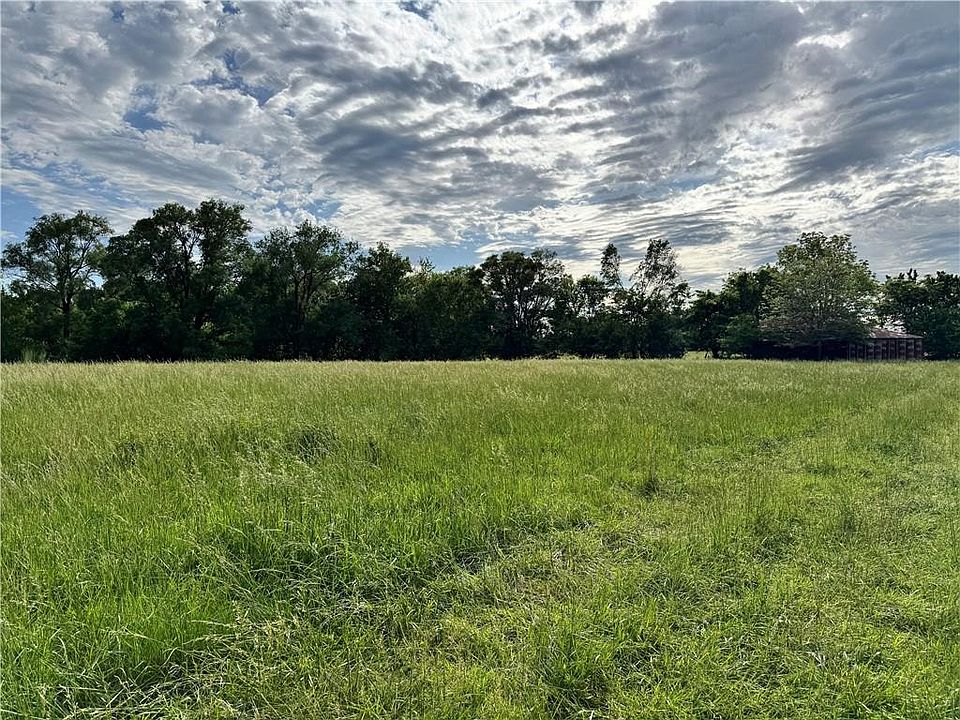 2nd image of 15008 S Miller Rd