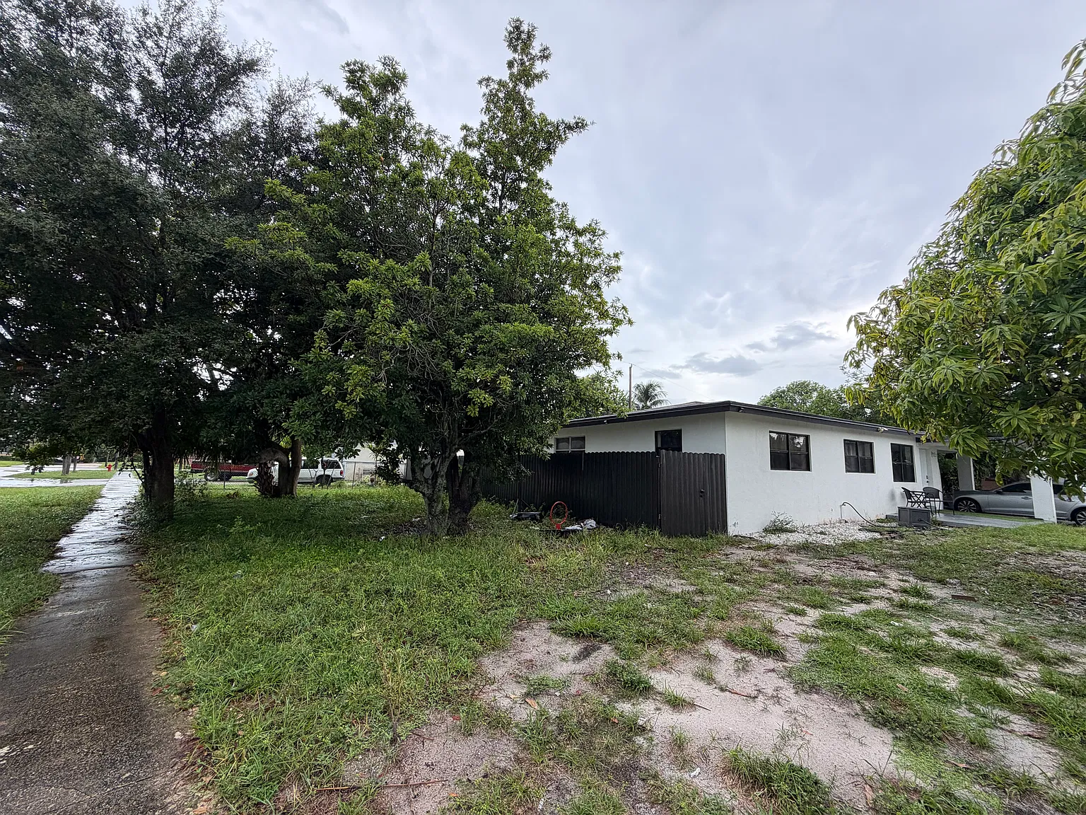 4 bed, 1276 sqft, $3,500 — Photo 2