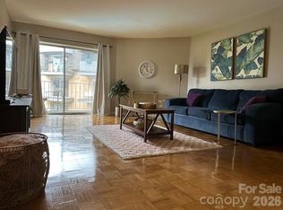 Charlotte House, Charlotte, NC 28207