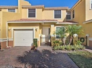 7345 Bristol Cir, Naples, FL 34120