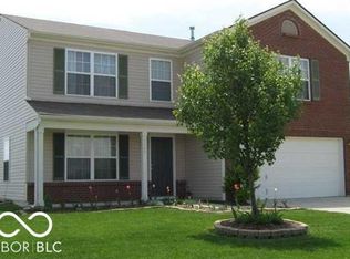 5567 Washington Ave, Bargersville, IN 46106
