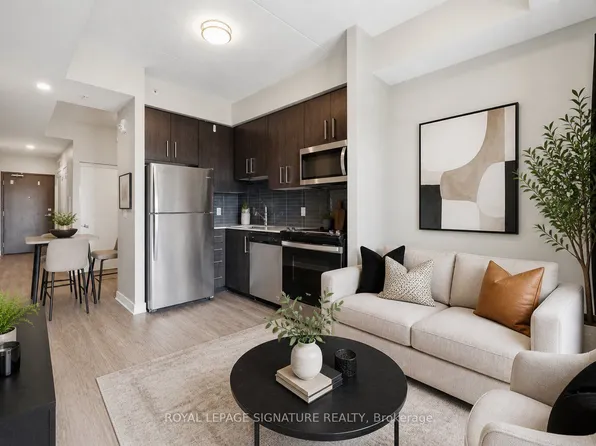 15 Queen St S #1103, Hamilton, ON L8P 3R4
