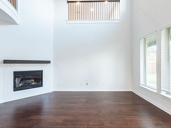5th image of 17017 Eastbrook Dr