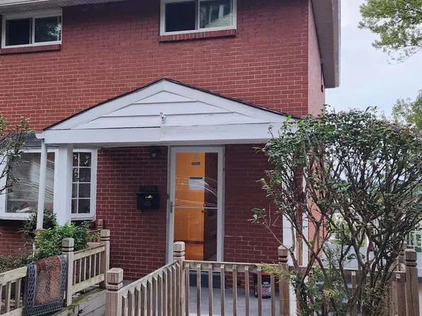 2005 Locust St, Pittsburgh, PA 15218