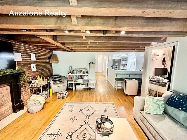 102 Commercial St #5 — Photo 21