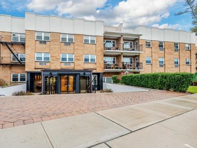 10 Lenox Road #3-M, Rockville Centre, NY, 11570