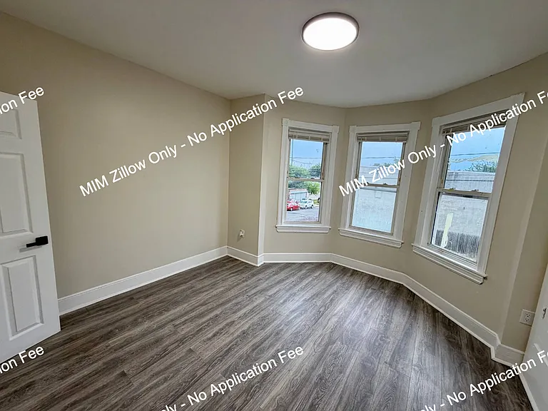 1154 Lansdowne Ave — Photo 14