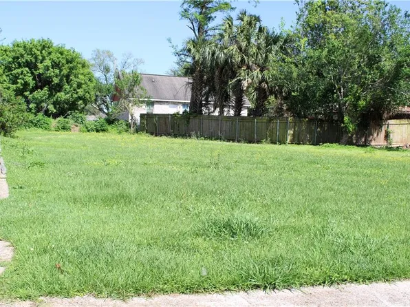 6619 Foch Rd, New Orleans, LA 70126