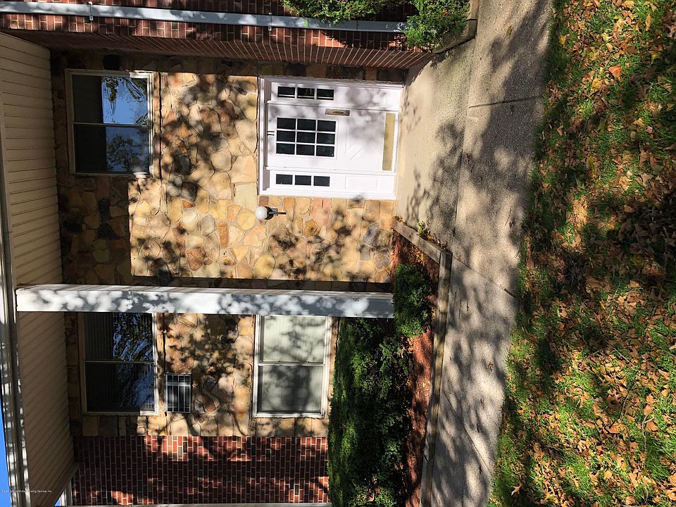 1st image of 11 Gadsen Pl APT 1E