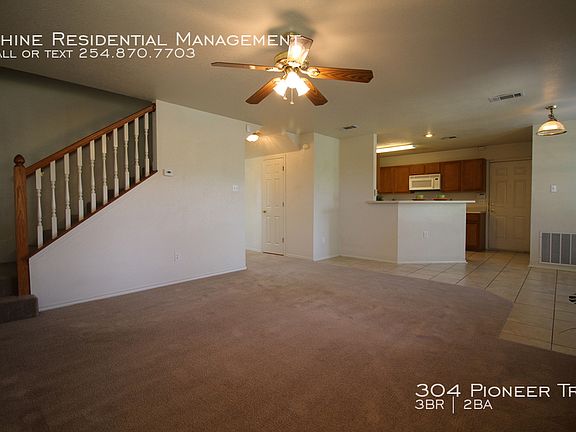 3rd image of 304 Pioneer Trl