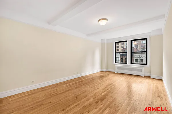 Rented by Arwell Realty | media 9