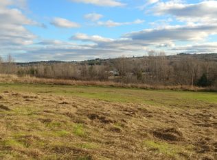 1471 Avenue Rd, Exeter, ME 04435