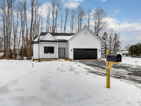 102 Anna Court, Schenectady, NY 12306