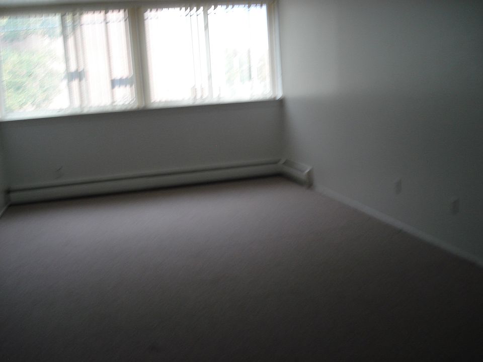 1st image of 22320 W. 7 Mile Road #16