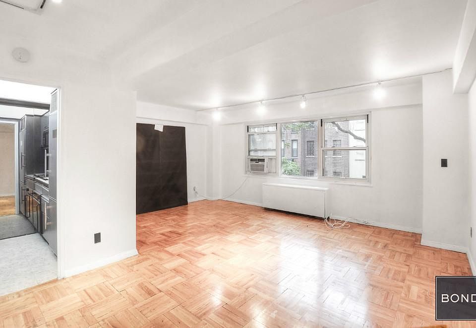 1st image of 210 E 63rd St APT 3F