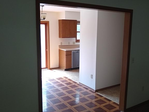 4th image of 7796 Orchard Village Dr