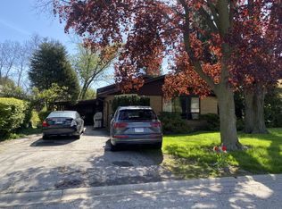 500 Kin Ct, Wilmette, IL 60091