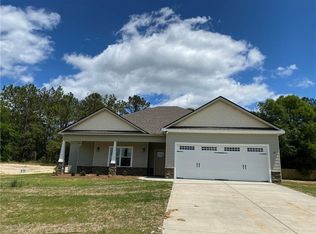 84 Apache Trl, Fort Mitchell, AL 36856