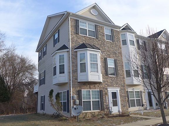 2nd image of 9306 Lykens Ct