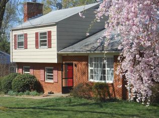 2231 Wakefield Rd, Charlottesville, VA 22901