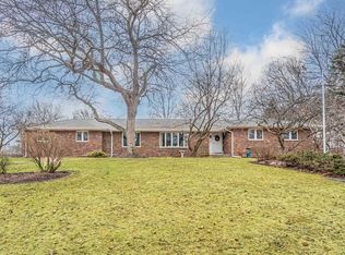3713 Cherokee Dr, Johnsburg, IL 60051