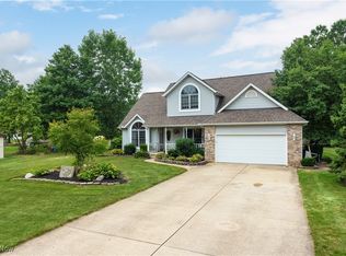 5337 Rosewood Ct, Sheffield Village, OH