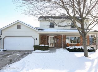 1312 Oconto Ct, Naperville, IL 60564