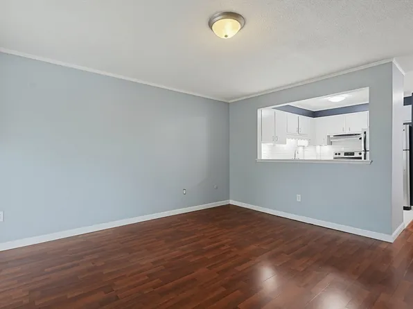 45 Oval Rd APT 34, Quincy, MA 02170