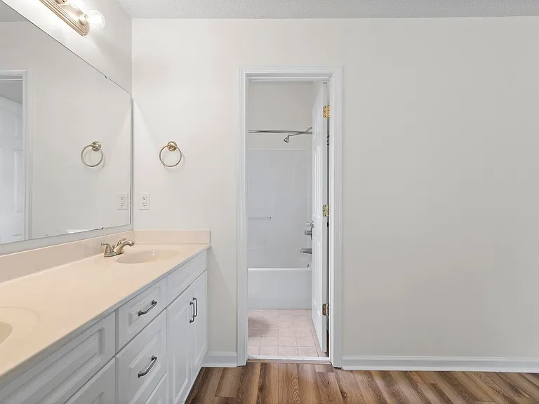 506 Cedar Ave — Photo 16