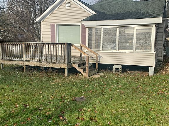 2nd image of 2721 Carleton Ave
