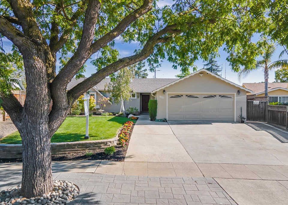 1st image of 2208 Casa Mia Dr