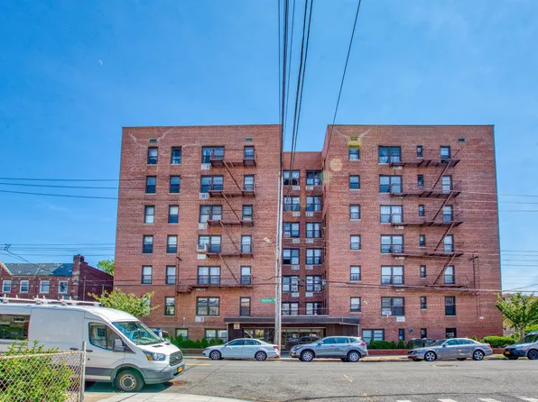 2330 Voorhies Avenue image 1 of 21