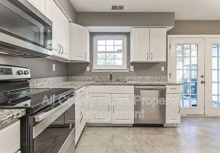 6044 Sirenia Pl — Photo 16