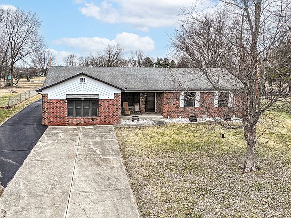 4th image of 382 Pinedale Dr
