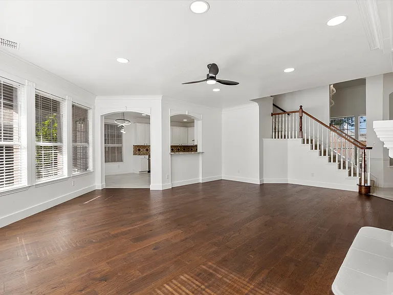 3309 Grantham Dr — Photo 9