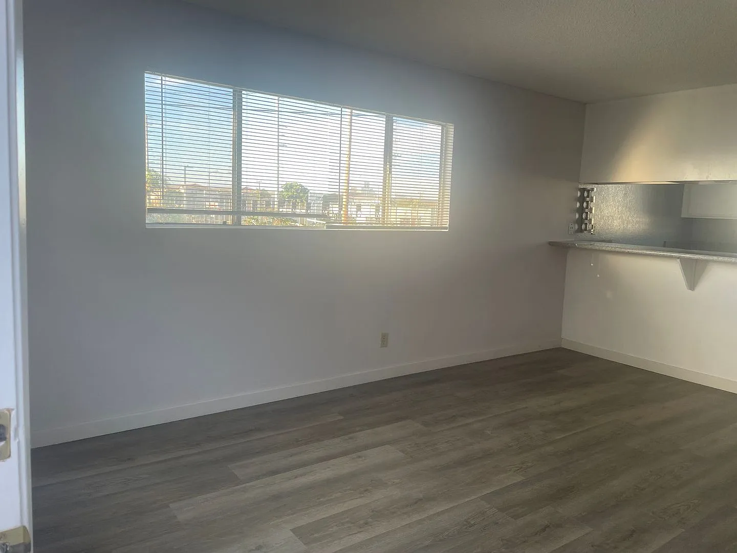 Spacious and Bright Upper Level Unit Coming Soon! — Photo 4