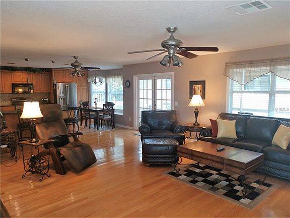 5th image of 11001 Forest Hills Dr