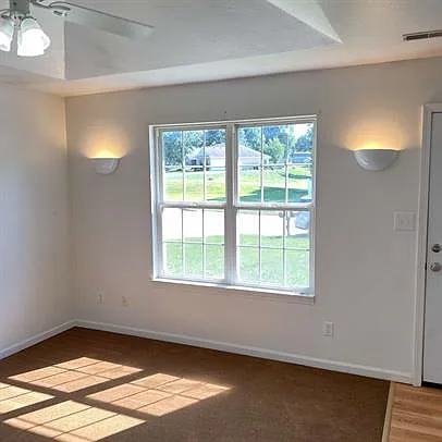 409 Blake Anthony Dr #A — Photo 2