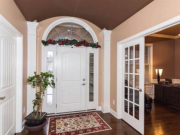 3rd image of 2620 Old Vines Dr
